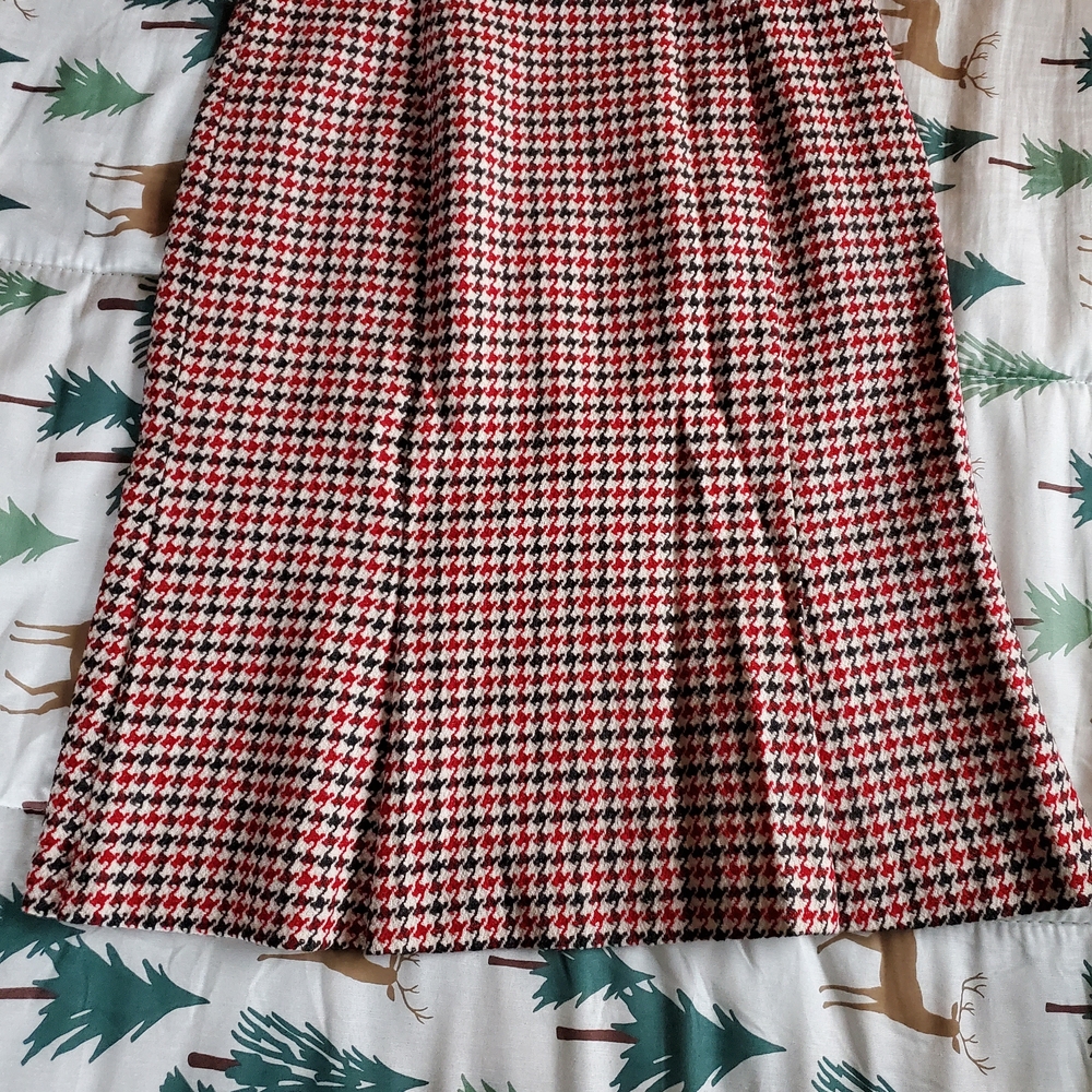 Talbots Red and Black Houndstooth A-Line Skirt